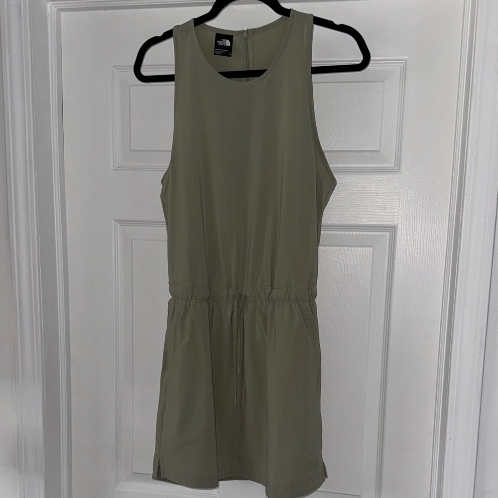NWOT The North Face-Never Stop Wearing Adventure Dress